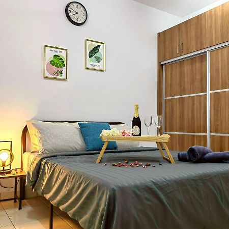 Alanis Residences Klia Kota Warisan Sepang By Dreamstay Exterior foto